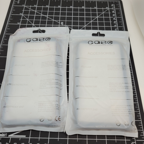 IPHONE 13 CASE - Picture 2 of 7